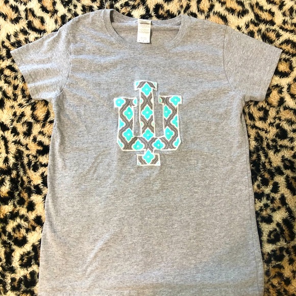 IU t shirt - Picture 1 of 1